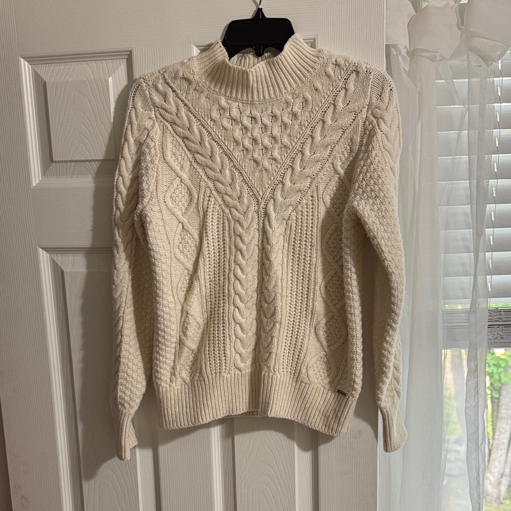 Abercrombie & Fitch Cream Cable Knit Turtleneck Sweater